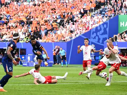 Kroatiens Andrej Kramaric trifft zum 1:1-Ausgleich. - Foto: Sina Schuldt/dpa