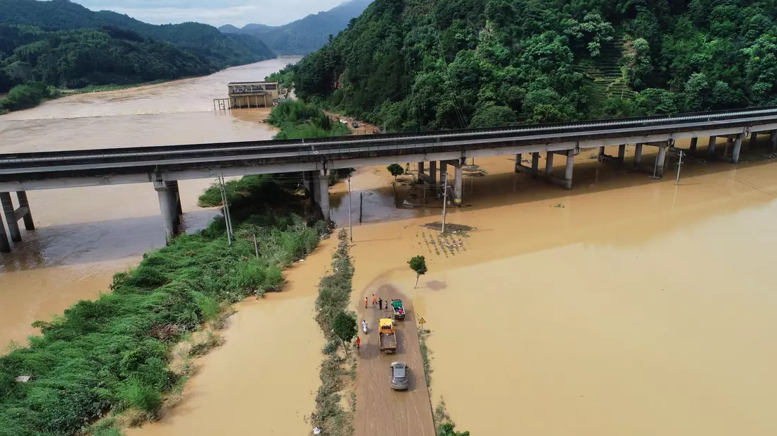 Teile der chinesischen Provinz Fujian stehen unter Wasser. - Bild: Huang Jiemin/XinHua/dpa