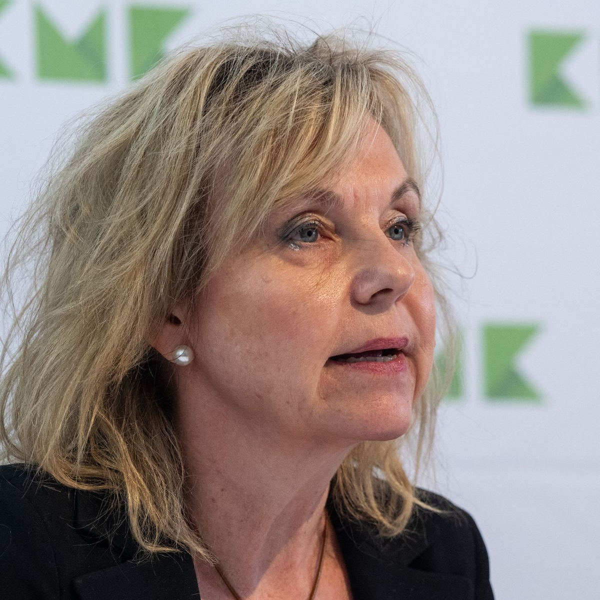 Soll in den einstweiligen Ruhestand versetzt werden: Sabine Döring. - Foto: Harald Tittel/dpa