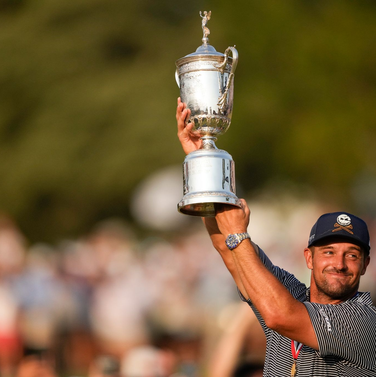 DeChambeau reichte eine 71er-Runde zum zweiten US-Open-Sieg nach seinem vorherigen Erfolg 2020. - Foto: Matt York/AP