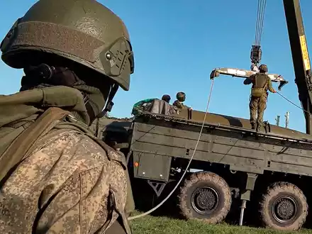 Russland ist neben den USA Atomwaffen-Spitzenreiter. - Foto: ---/Russian Defense Ministry Press Service/AP/dpa