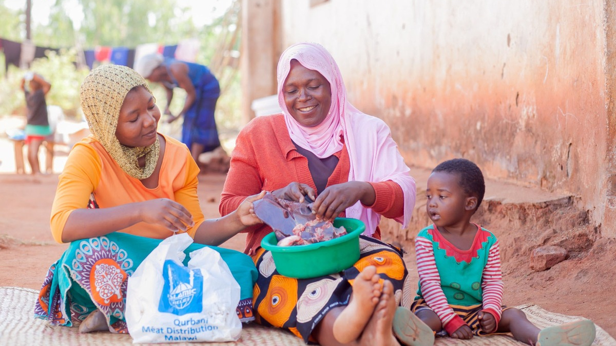 Zum Kurban-Fest versorgt Islamic Relief über 2 Millionen Menschen weltweit mit Lebensmitteln - Foto: presseportal.de
