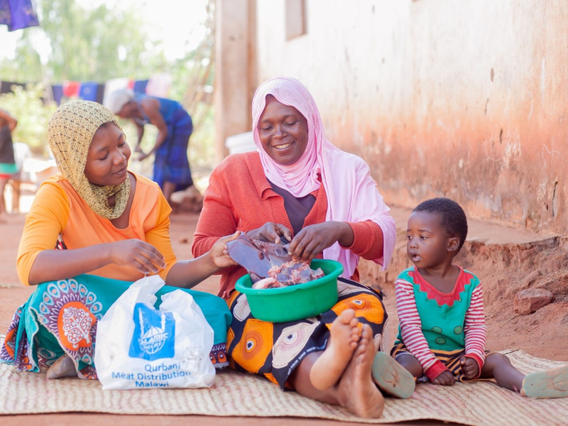 Zum Kurban-Fest versorgt Islamic Relief über 2 Millionen Menschen weltweit mit Lebensmitteln - Foto: presseportal.de