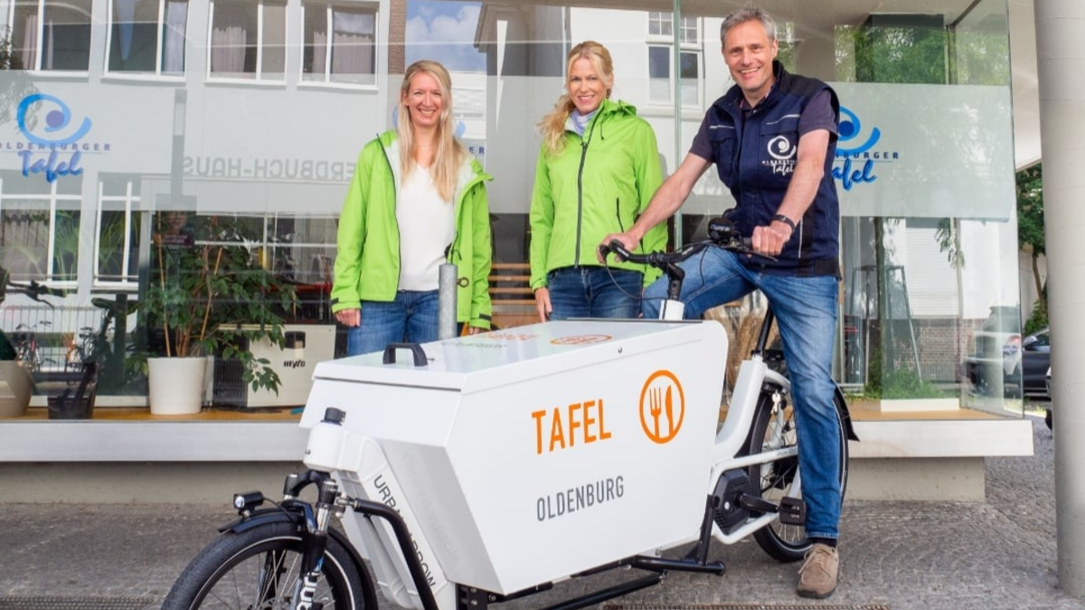 mein-dienstrad.de unterstützt die Oldenburger Tafel mit einem Lastenrad - Foto: presseportal.de