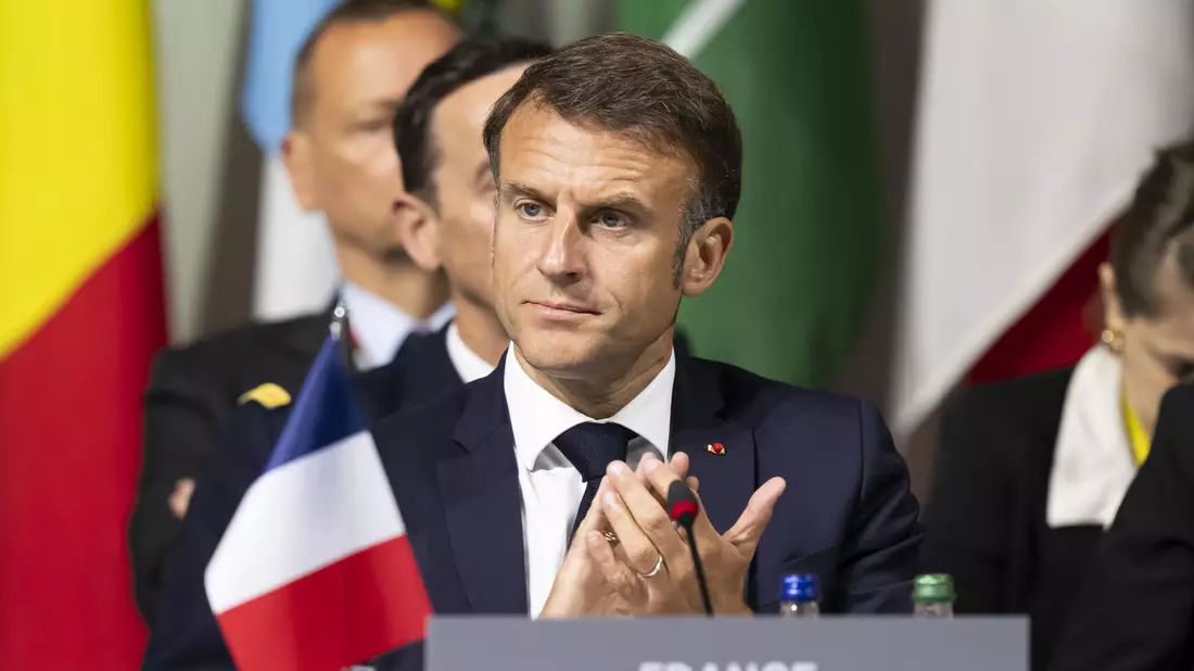 Emmanuel Macron hat Neuwahlen der französischen Parlamentskammer angekündigt. - Bild: Urs Flueeler/KEYSTONE/EDA/POOL/dpa