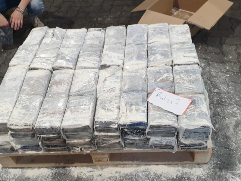 ZOLL-S: Gemeinsame Pressemitteilung der ZeOS NRW, des Zollkriminalamtes (ZKA), des Zollfahndungsamtes Stuttgart und des Landeskriminalamtes Baden-Württemberg - Foto: presseportal.de