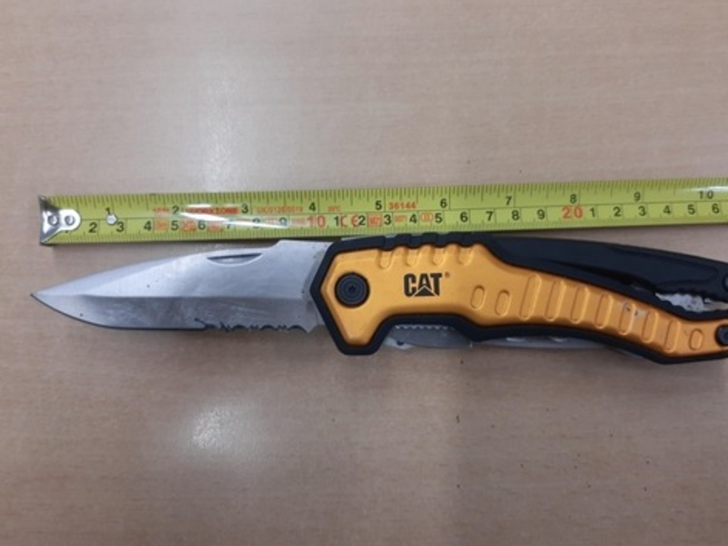 BPOL-FL: FL - Mann mit Messer im Zug sorgt für Einsatz der Bundespolizei - Foto: presseportal.de