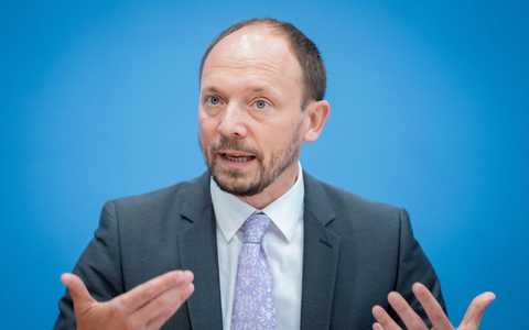 Der CDU-Politiker Marco Wanderwitz aus Sachsen hatte im November einen Antrag für ein Verbot der AfD vorgestellt. Diesen Antrag unterstützen auch Abgeordnete anderer Parteien. In der Unionsfraktion sieht man den Vorstoß größtenteils skeptisch. - Foto: Kay Nietfeld/dpa