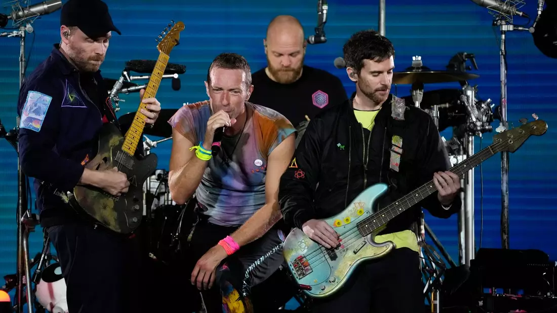 Das neue Album von Coldplay wird auch als Platte aus recycelten Plastikflaschen erscheinen. - Bild: Chris Pizzello/Invision/AP/dpa