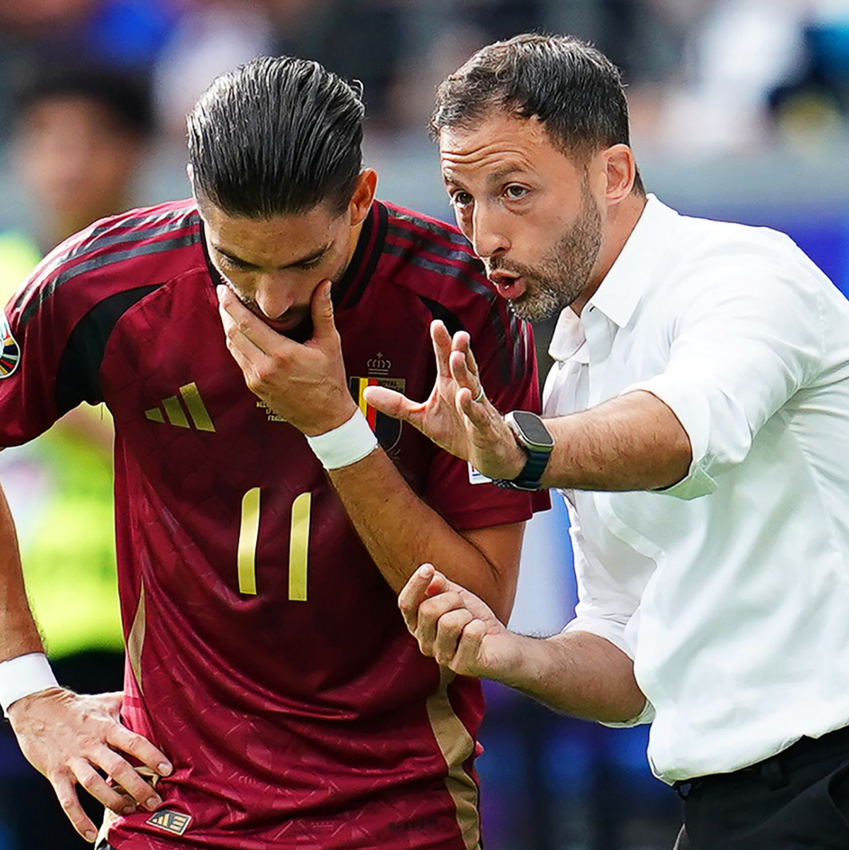 Trainer Domenico Tedesco (r) und Belgien unterlagen der Slowakei in Frankfurt überraschend. - Foto: Uwe Anspach/dpa