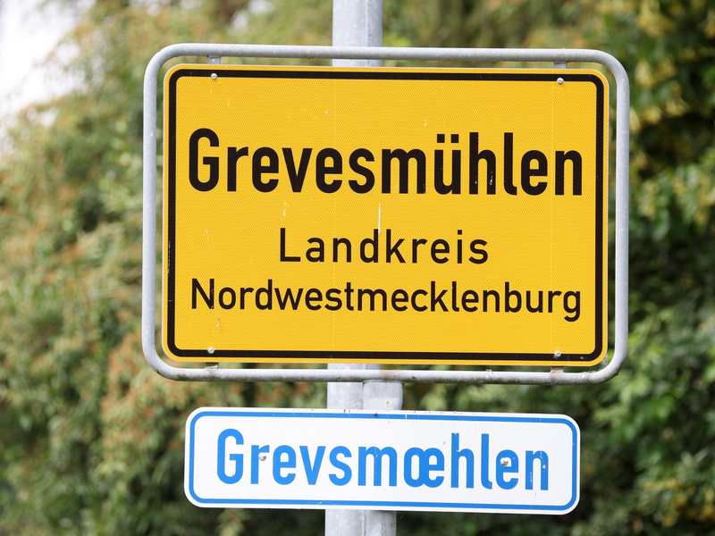 Den Ermittlern zufolge blieb das achtjährige Mädchen beim Vorfall in Grevesmühlen unverletzt. - Foto: Bernd Wüstneck/dpa