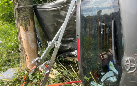 FW Borgentreich: Verkehrsunfall mit einer eingeklemmten Person B241 / Natzungen Spiegelberg - Foto: presseportal.de