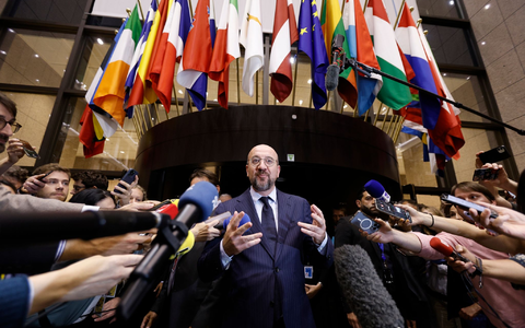 Wie sollen die EU-Spitzenposten neu besetzt werden? Auf diese Frage gibt es laut Ratspräsident Charles Michel noch keine Antwort. - Foto: Omar Havana/AP