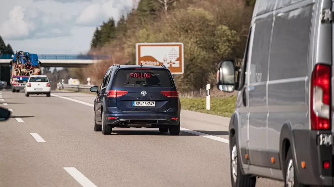 Bundespolizeidirektion München: Zahlreiche Fahndungstreffer bei Grenzkontrollen/ Bundespolizei vollstreckt drei Haftbefehle - Bild: presseportal.de