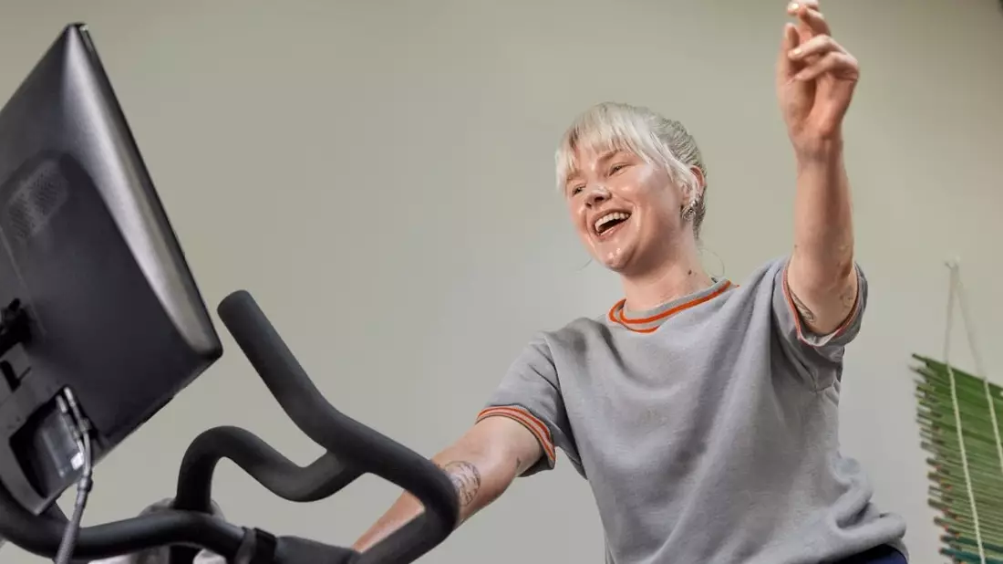 Umfrage enthüllt: Fitnesstraining macht so glücklich wie ein Sommerflirt - Bild: presseportal.de
