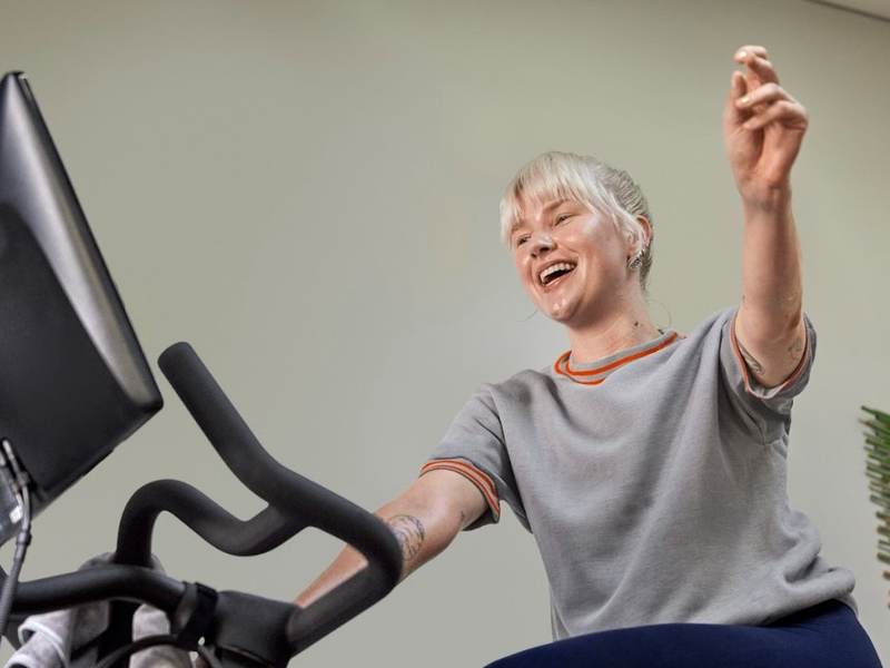Umfrage enthüllt: Fitnesstraining macht so glücklich wie ein Sommerflirt - Foto: presseportal.de
