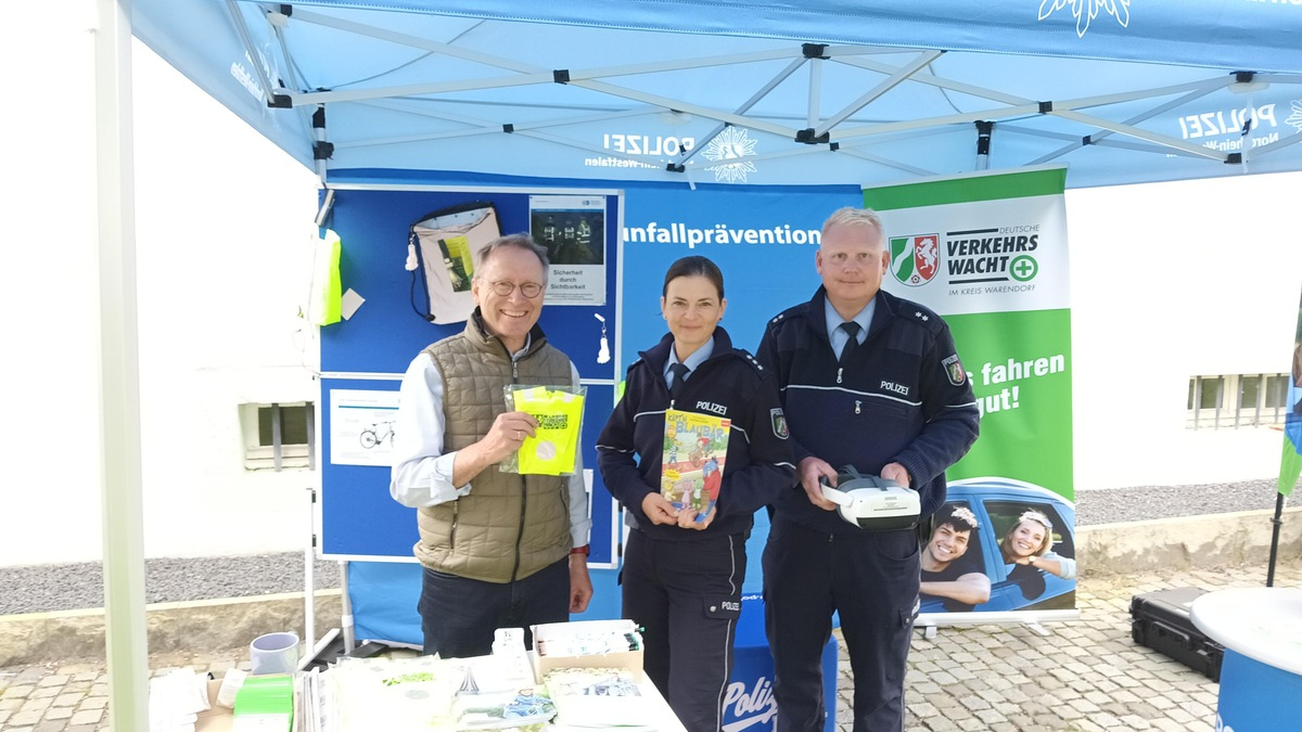 POL-WAF: Wadersloh-Liesborn. Verkehrswacht und Verkehrsunfallprävention beim Schlösser- und Burgentag - Foto: presseportal.de