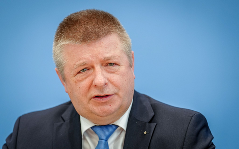 Thomas Haldenwang ist Präsident des Bundesamtes für Verfassungsschutz. Das Bundesamt dementierte, eine Liste mit unliebsamen Wissenschaftlern erhalten zu haben. - Foto: Kay Nietfeld/dpa
