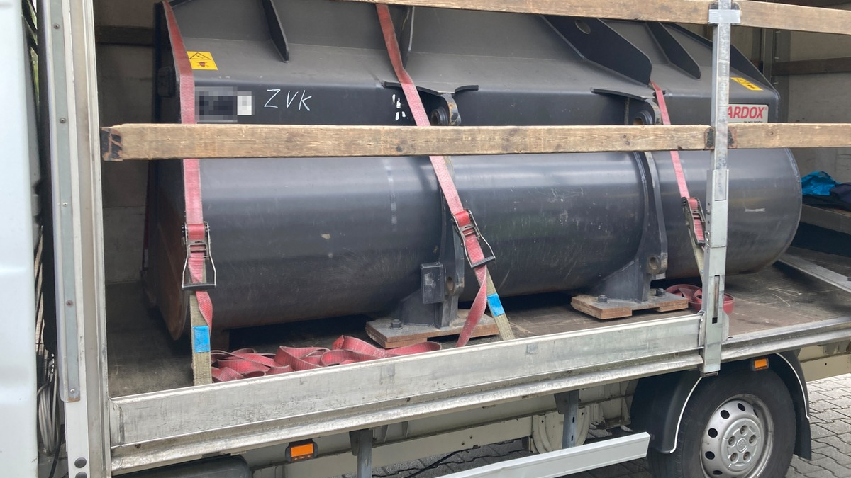 POL-WE: + Verkehrsdienst nimmt Kleintransporter unter die Lupe + - Foto: presseportal.de