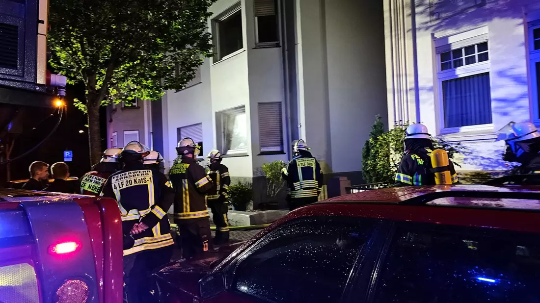 FW-AR: Brandeinsatz in der Robert-Koch-Straße in Neheim - Bild: presseportal.de