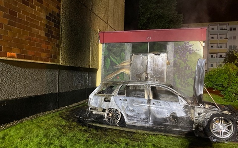 POL-HRO: Brand eines Pkw in Rostock - Foto: presseportal.de