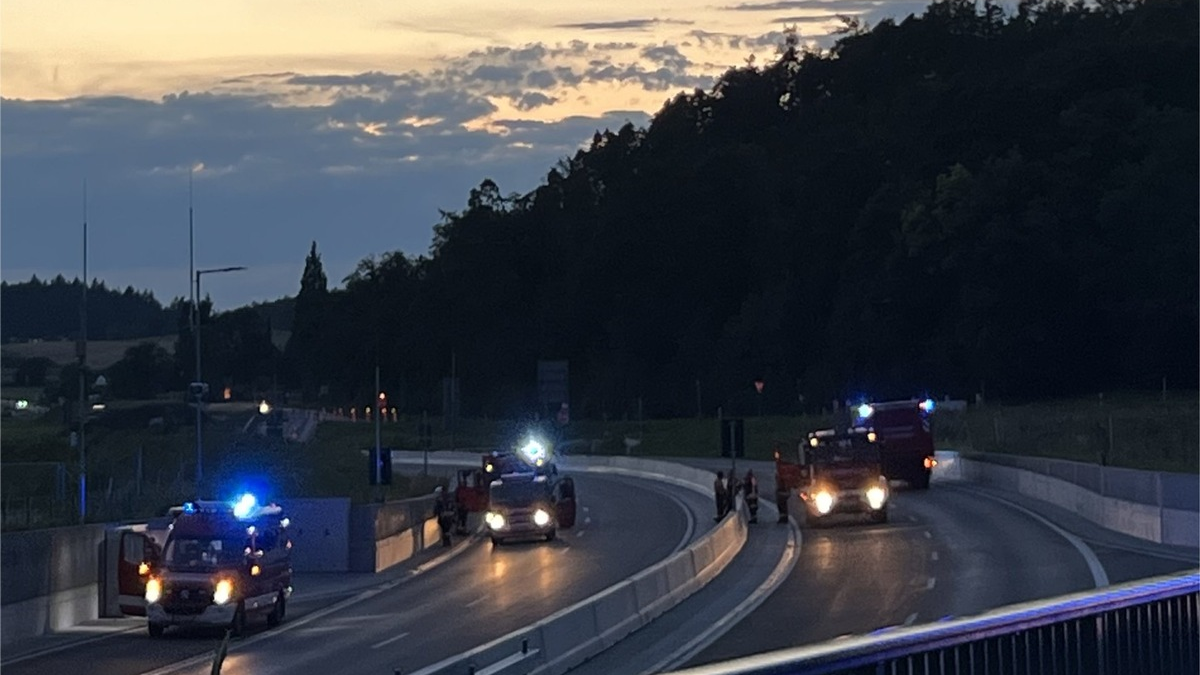 FW Reichenau: Pressemitteilung: Feuerwehreinsatz wegen ausgelöster Brandmeldeanlage im Tunnel B33, 18.06.2024, Reichenau-Waldsiedlung - Foto: presseportal.de