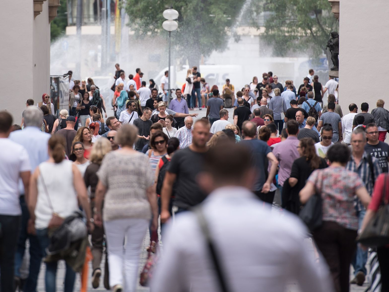 2045 könnten 85,5 Millionen Menschen in Deutschland leben. - Foto: Sven Hoppe/dpa
