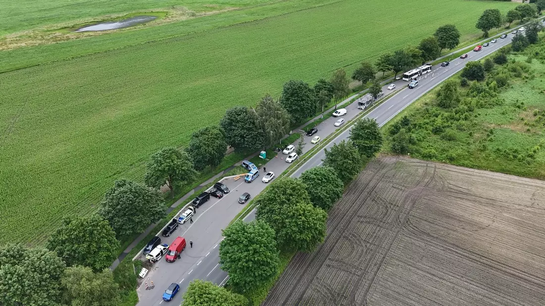 POL-STD: Stade: Verkehr auf der Bundesstraße 73 kontrolliert - Bild: presseportal.de