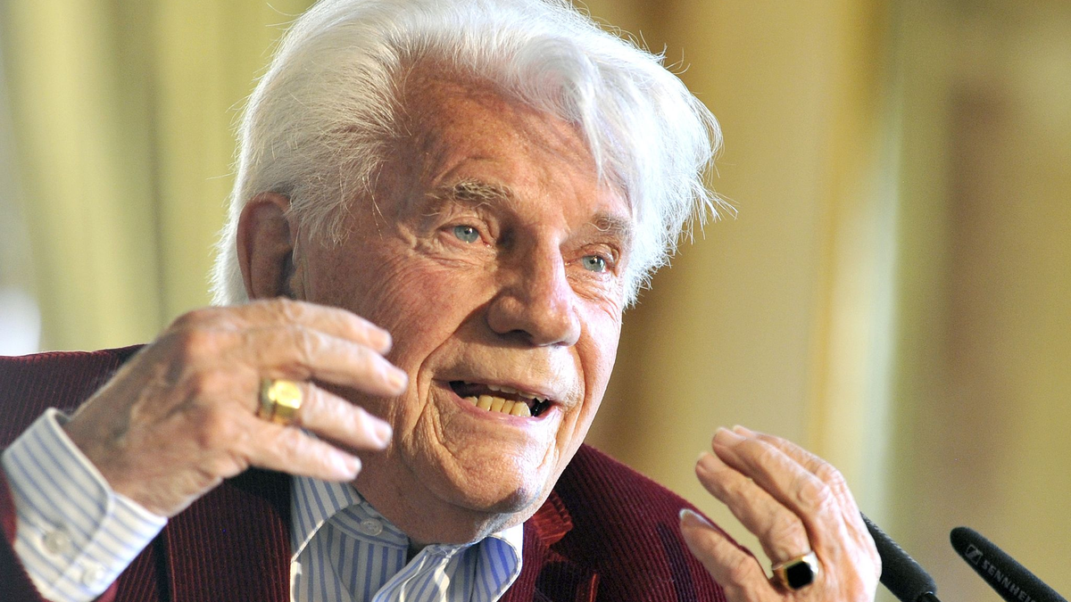 Im Alter von nur 18 Jahren spielte er erstmals in einer Gastrolle am Burgtheater: Gerhard Klingenberg - hier im Juni 2014. - Foto: Hans Punz/APA/dpa