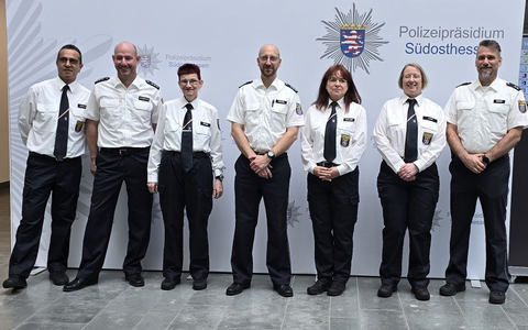 POL-OF: Ehrung von drei Helferinnen und einem Helfer aus dem Freiwilligen Polizeidienst - Stadt und Landkreis Offenbach - Foto: presseportal.de