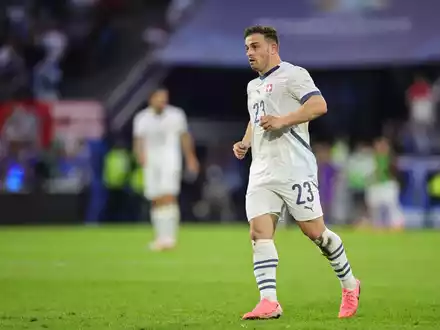 Xherdan Shaqiri traf aus knapp 20 Metern zum Ausgleich. - Foto: Rolf Vennenbernd/dpa