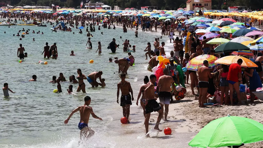Ein Badeausflug endet für ein deutsches Mädchen in Italien tödlich. (Symbolbild) - Bild: Alberto Lo Bianco/LaPresse via ZUMA Press/dpa