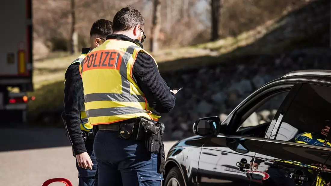 Bundespolizeidirektion München: Vier Schleusungen in zwei Tagen/ Bundespolizei greift elf Migranten bei der unerlaubten Einreise auf - Bild: presseportal.de