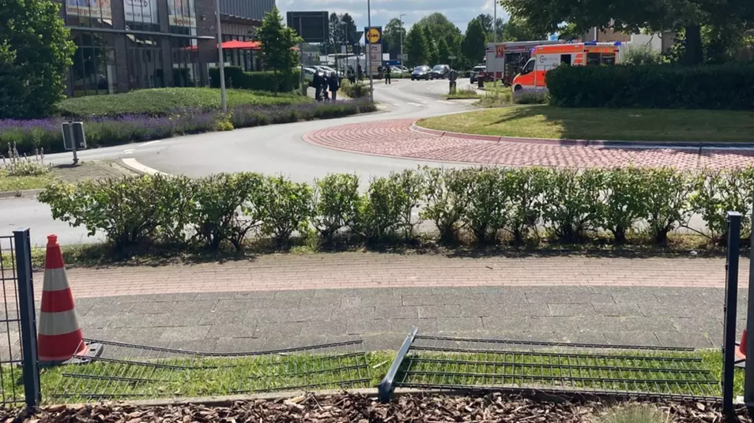 POL-COE: Nottuln, Mauritzstraße / Auto von Hauswand gestoppt - Bild: presseportal.de