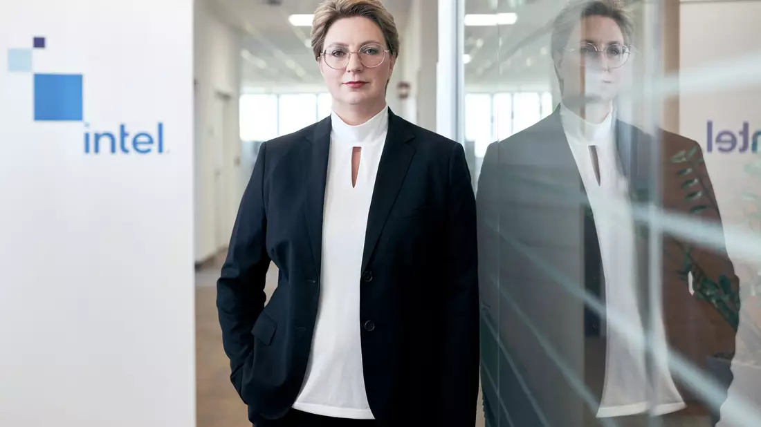 Stammt ursprünglich aus einer bayerischen Handwerksfamilie und war dort die Erste, die studiert hat, nämlich Informatik: Sonja Pierer. - Bild: Intel/dpa