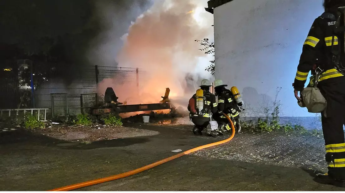 FW-M: Brand im Freien (Josephsburg) - Bild: presseportal.de