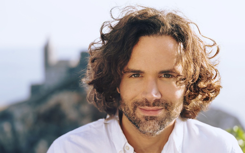 Selbstoptimierung in die eigene Hand nehmen - Valentin Haas verrät, warum das nicht immer die beste Lösung ist - Foto: presseportal.de