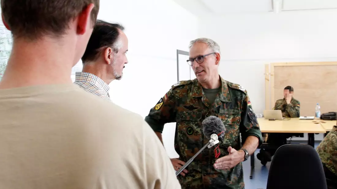 Baden-württembergische Verbindungskommandos der Bundeswehr üben Aufmarsch und Amtshilfe - Bild: presseportal.de