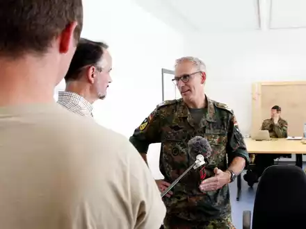 Baden-württembergische Verbindungskommandos der Bundeswehr üben Aufmarsch und Amtshilfe - Foto: presseportal.de
