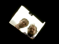 Erst Kino, dann Free-TV: Die neue ARD-Impro-Komödie Micha denkt groß von Charly Hübner, Lars Jessen und Jan Georg Schütte, ab 22. August im Kino und im Herbst in der ARD - Foto: presseportal.de