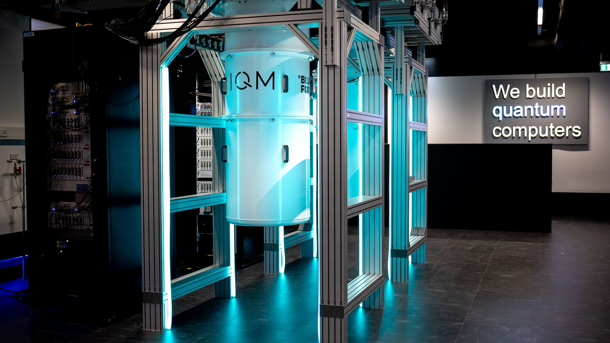 «Das Rechenzentrum soll der Forschung dienen, um die Leistung und Fehlertoleranz unserer Quantenrechner zu verbessern.» - Foto: IQM Quantum Computers/dpa