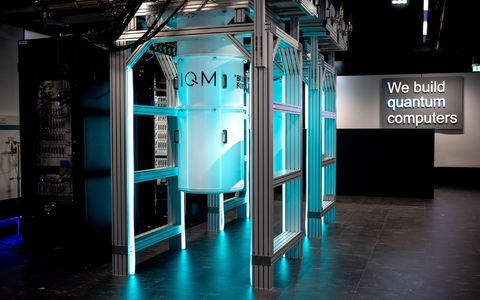 «Das Rechenzentrum soll der Forschung dienen, um die Leistung und Fehlertoleranz unserer Quantenrechner zu verbessern.» - Foto: IQM Quantum Computers/dpa