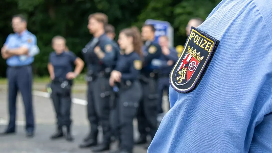 POL-PPTR: Internationale Großkontrolle an der BAB 1 - Bild: presseportal.de