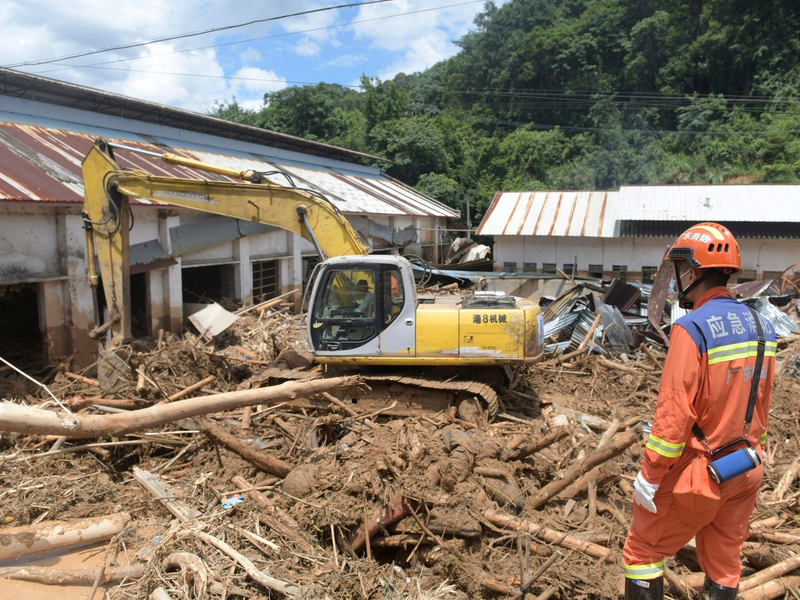 Regenfälle haben in ländlichen Gebieten der südchinesischen Provinz Guangdong zu historischen Überschwemmungen geführt. - Foto: Lu Hanxin/Xinhua/AP/dpa
