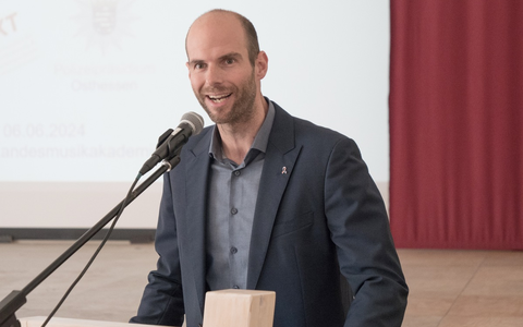 POL-OH: Fachtagung in Schlitz: Rechtsextremismus und seine Auswirkungen auf die Entwicklung von Minderjährigen - Foto: presseportal.de POL-OH: Fachtagung in Schlitz: Rechtsextremismus und seine Auswirkungen auf die Entwicklung von Minderjährigen - Foto: presseportal.de