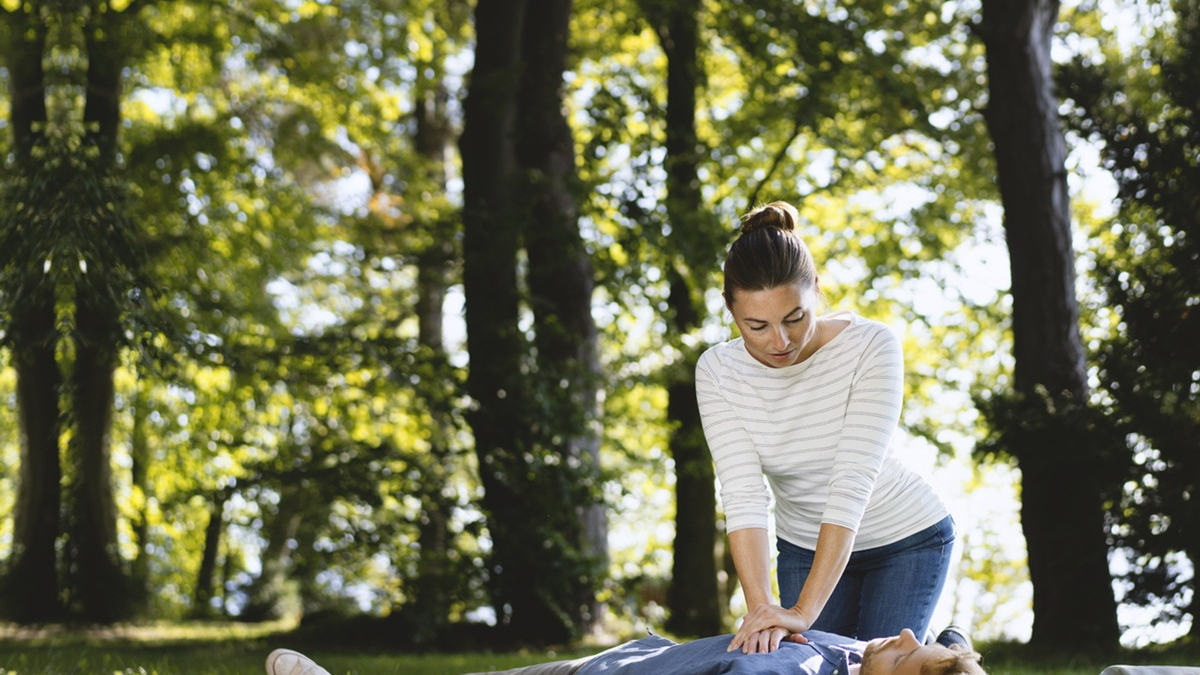 Umfrage: Jeder Sechste für Ersthelfer-Netzwerk zu gewinnen - Rettungsquote bei Herz-Kreislauf-Stillstand könnte sich verdoppeln - Foto: presseportal.de