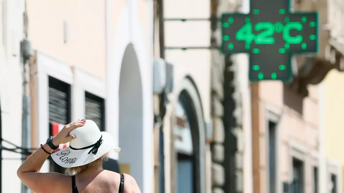 Temperaturen von über 40 Grad sind im italienischen Hochsommer Alltag - ist das auch in Deutschland denkbar? - Bild: Cecilia Fabiano/LaPresse/AP/dpa