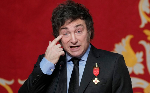 Will Argentinien mit einem radikalen Sparprogramm wieder auf Kurs bringen: Javier Milei. - Foto: Bernat Armague/AP/dpa Will Argentinien mit einem radikalen Sparprogramm wieder auf Kurs bringen: Javier Milei. - Foto: Bernat Armague/AP/dpa