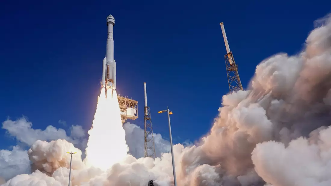 Der Starliner auf dem Weg zur ISS - Bild: John Raoux/AP/dpa