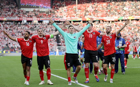 In Österreich ist man nach dem zweiten Spieltag guter Dinge. - Foto: Andreas Gora/dpa